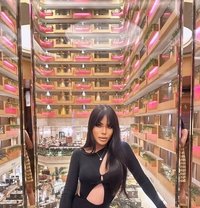 Modza - Transsexual escort in Riyadh Photo 6 of 21