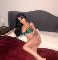 Modza - Transsexual escort in Al Manama Photo 9 of 19