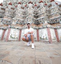 Moe - Male escort in Hong Kong Photo 2 of 4