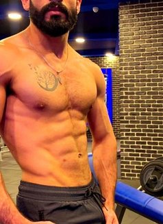 Moee - masseur in Dubai Photo 4 of 7