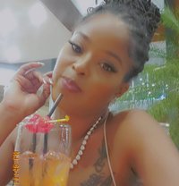 Moet - puta in Barbados