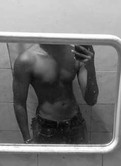 Mohamd X - Male escort in Colombo Photo 2 of 2