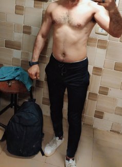 Mohamedkhaled - masseur in Cairo Photo 2 of 3