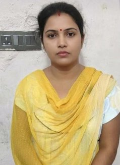 Mohini Escort direct Meet Direct Payment - puta in Candolim, Goa Photo 1 of 1