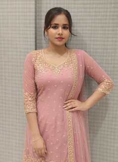 Mohini - escort in Bhubaneshwar Photo 1 of 3