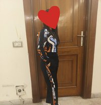 Naina Independent - puta in Gurgaon Photo 4 of 4