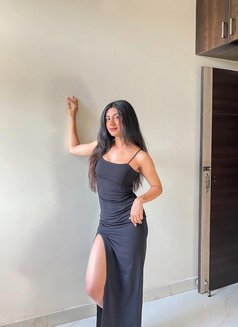 Mohini Independent Service Hotel and Ava - Male escort in Chennai Photo 1 of 5