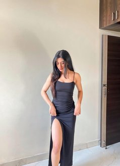 Mohini Independent Service Hotel and Ava - Male escort in Chennai Photo 2 of 5