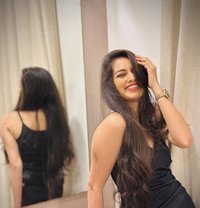 Mohini Independent Service Hotel and Hom - puta in Mumbai Photo 1 of 4