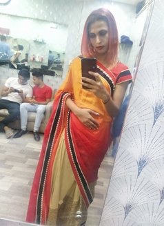 Mohini - Transsexual escort in Mumbai Photo 13 of 23