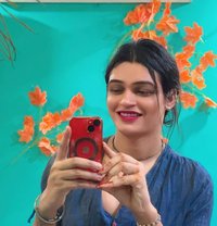 Mohini - Transsexual escort in New Delhi Photo 5 of 10