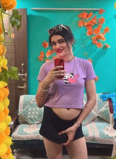 Mohini - Transsexual escort in New Delhi Photo 14 of 14