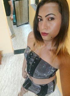Mohini - Transsexual escort in Pune Photo 26 of 26