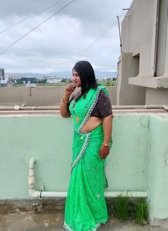 Mohinix69 - Transsexual escort in Pune Photo 9 of 9