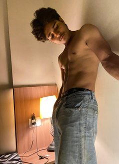 Mohit - Acompañantes masculino in Noida Photo 3 of 3
