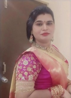 Mohitha - Transsexual escort agency in Hyderabad Photo 1 of 5