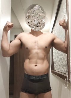 Mohneesh Musculr - Male escort in Pune Photo 2 of 3