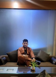 Mohon - Male escort in Kolkata Photo 4 of 4