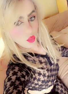 Mohranar - Transsexual escort in Khobar Photo 4 of 4