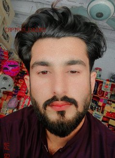Mohsin Riaz - Acompañantes masculino in Riyadh Photo 6 of 6