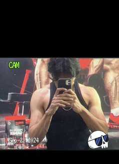 Mok - Acompañantes masculino in Mumbai Photo 1 of 7