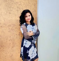 Mokshathequeen - puta in Hyderabad