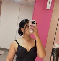 Mokshita - puta in Gandhidham