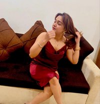 Mokshita - puta in Lucknow