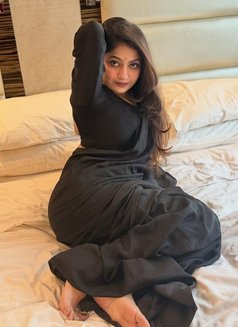 Mokshita - puta in New Delhi Photo 3 of 4