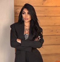 Julia Naughty - Transsexual escort in Riyadh