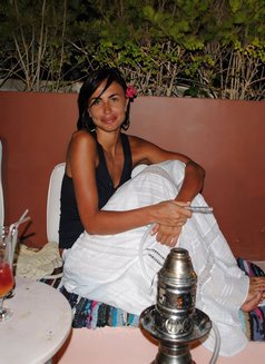 Molli - escort in Hong Kong Photo 5 of 5