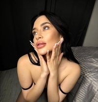 Molli - escort in Dubai
