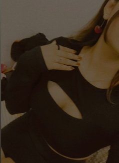 Mollie (Cam+real) - escort in Vadodara Photo 4 of 5