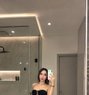 Molly Baby Cumshow - Acompañantes transexual in Makati City Photo 6 of 9