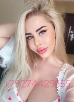 SEXY MOLLY LAST DAYS IN BAHRAIN - escort in Al Manama Photo 12 of 30