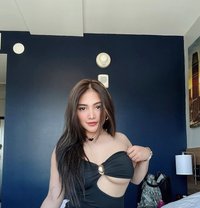 Molly - escort in Muscat
