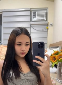 Molly - Transsexual escort in Manila Photo 5 of 5