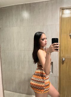 Molly - Transsexual escort in Manila Photo 7 of 10