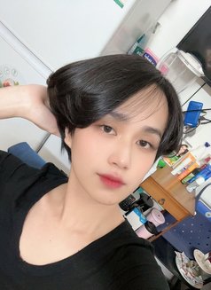 Molly - Transsexual escort in Riyadh Photo 2 of 4