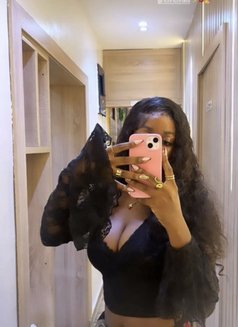 Molly - escort in Bali Photo 7 of 10