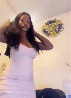 Molly - escort in Bali Photo 9 of 10