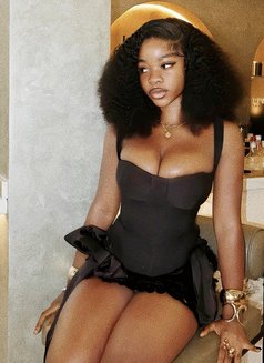 Molly - escort in Bali Photo 10 of 10