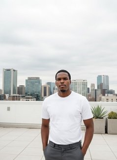 Molly - Acompañantes masculino in Accra Photo 2 of 4