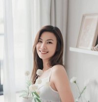 Molly Is Back to Sg Already - puta in Singapore