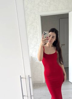 Molly - escort in Dubai Photo 15 of 21