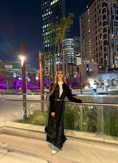 Molly - Transsexual escort in Jeddah Photo 20 of 24