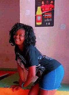 Molly - escort in Nairobi Photo 2 of 2