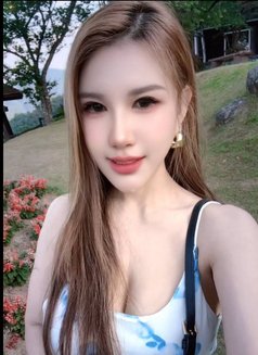 Molly - escort in Bangkok Photo 1 of 3