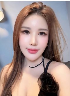 Molly - puta in Bangkok Photo 4 of 5