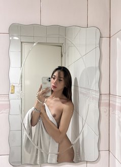 Molly Mistress - Acompañantes transexual in Manila Photo 5 of 7